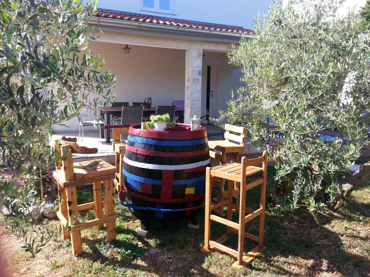 Holiday Home Hrast Debeljak Dış mekan fotoğraf