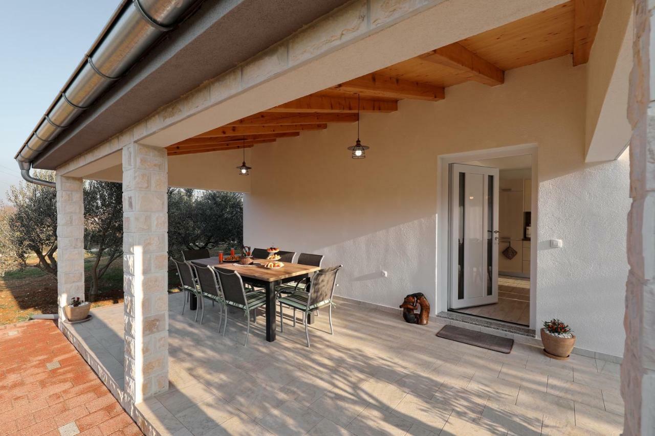 Holiday Home Hrast Debeljak Dış mekan fotoğraf