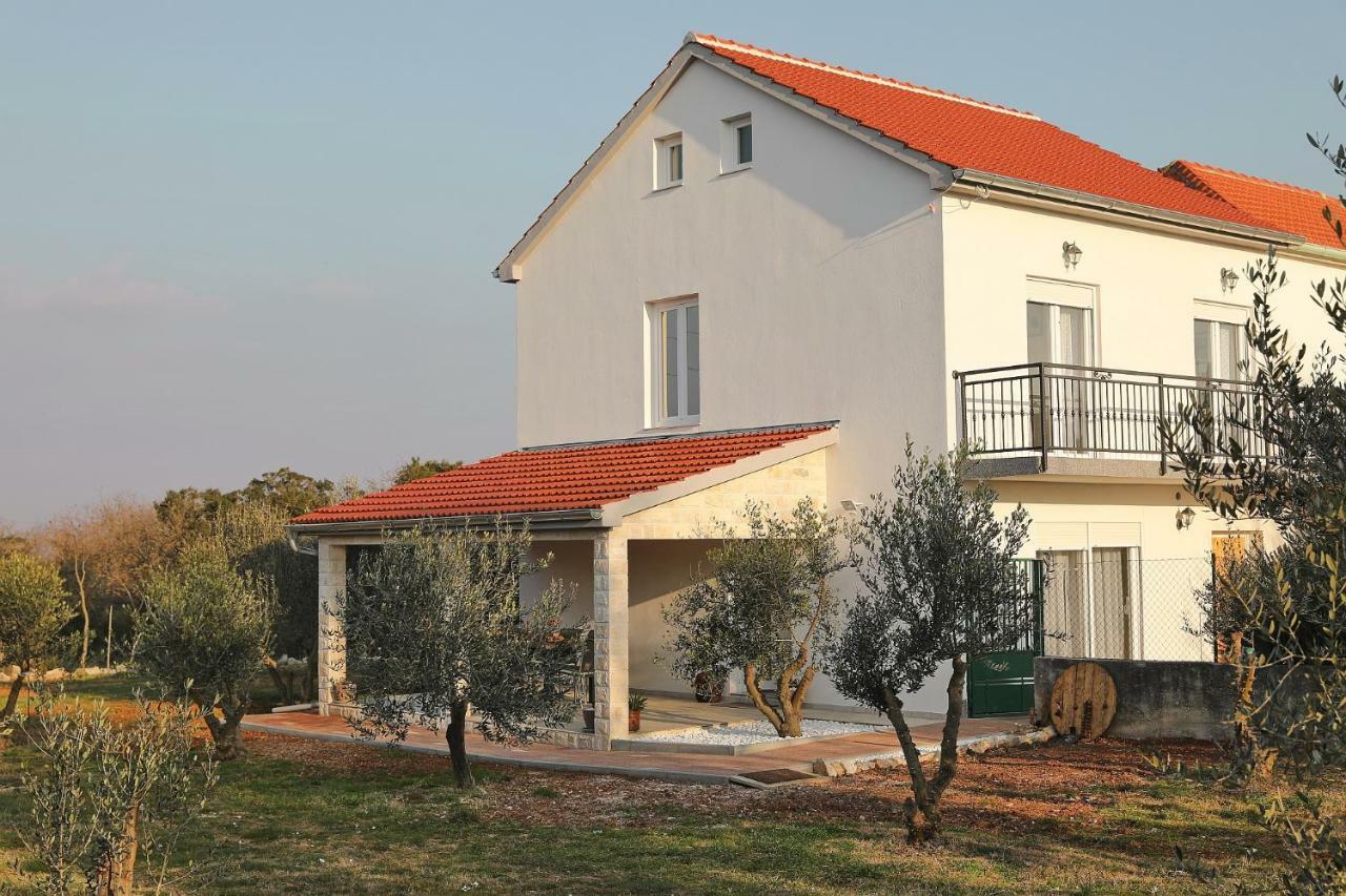 Holiday Home Hrast Debeljak Dış mekan fotoğraf