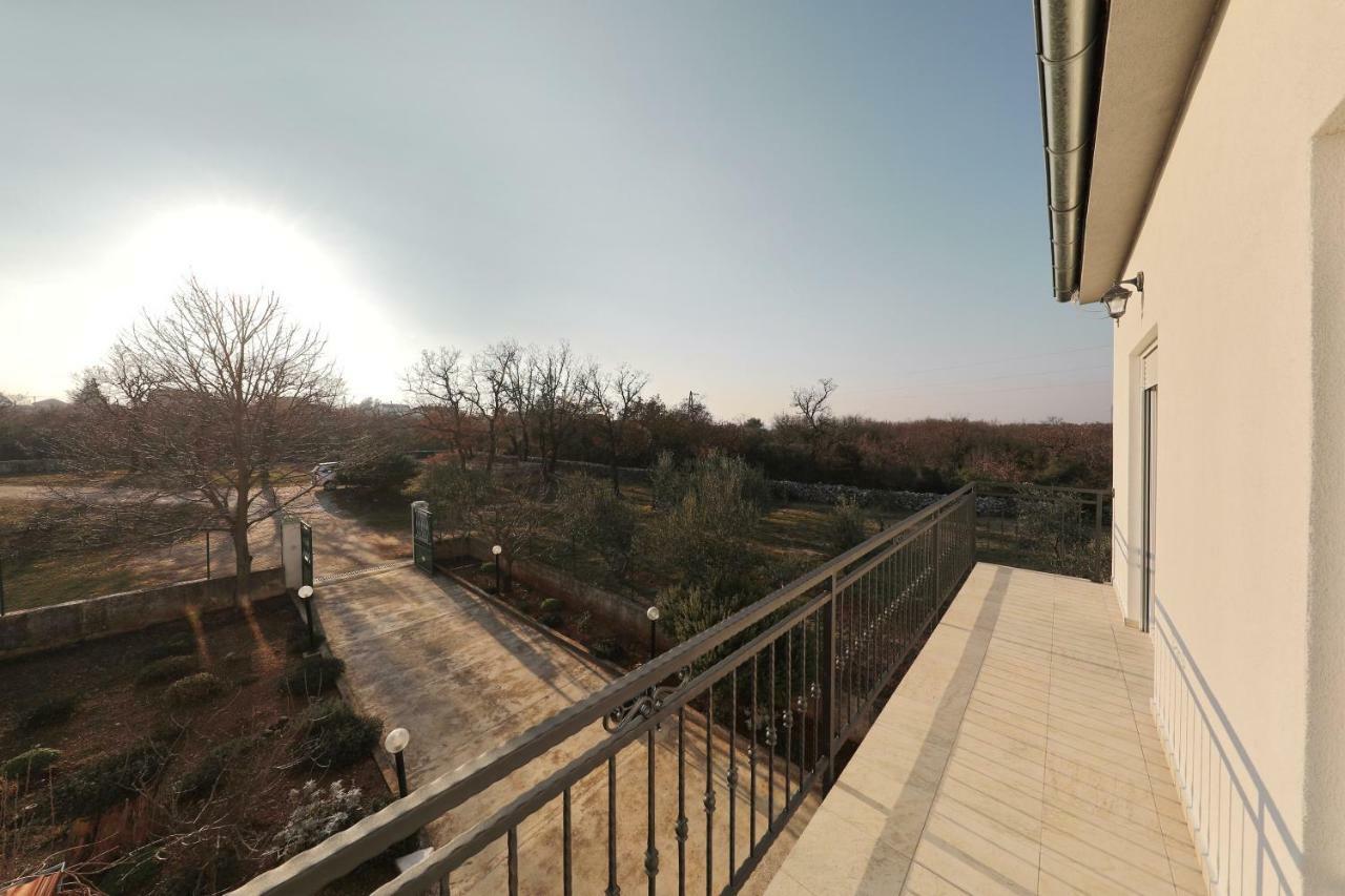 Holiday Home Hrast Debeljak Dış mekan fotoğraf