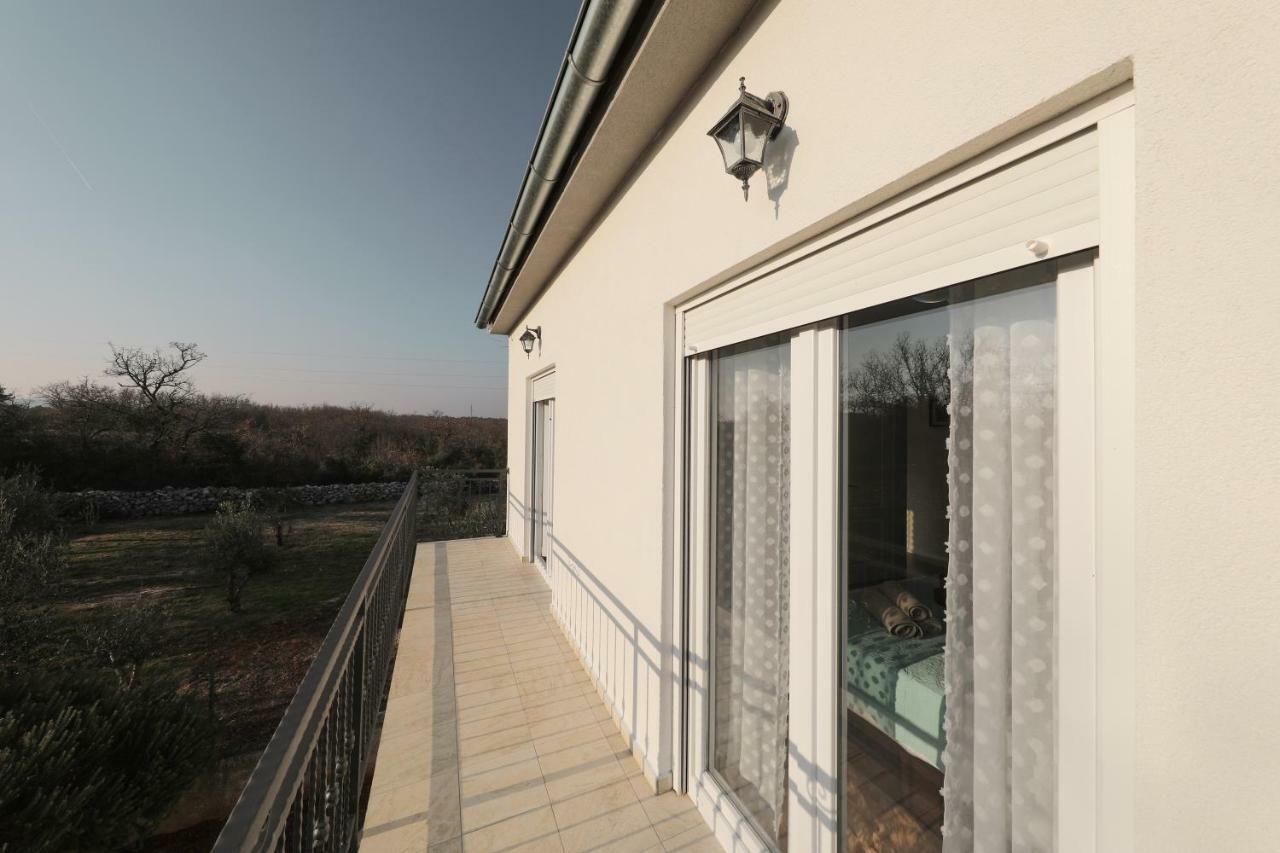 Holiday Home Hrast Debeljak Dış mekan fotoğraf